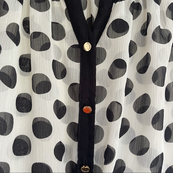 ⚫️⚪️ 𝐏𝐨𝐥𝐤𝐚 𝐓𝐨𝐩 🖤 - Picture 3 of 4